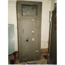 CMI Safe 004