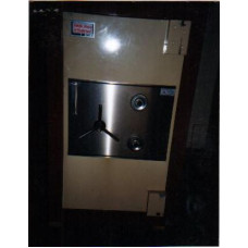 CMI Safe 010