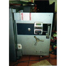 CMI Safe 015