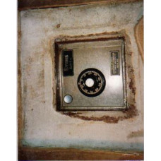 Evans 9" Floor Safe 003
