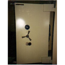 Fichet Safe 007