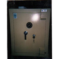 Kelly Safe 003