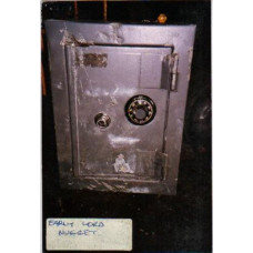 Lord Nugget Safe 012