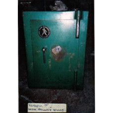 Victoria Safe 002