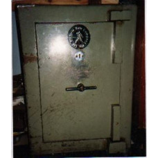 Victoria Safe 004