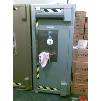 Wormald Safe 012F